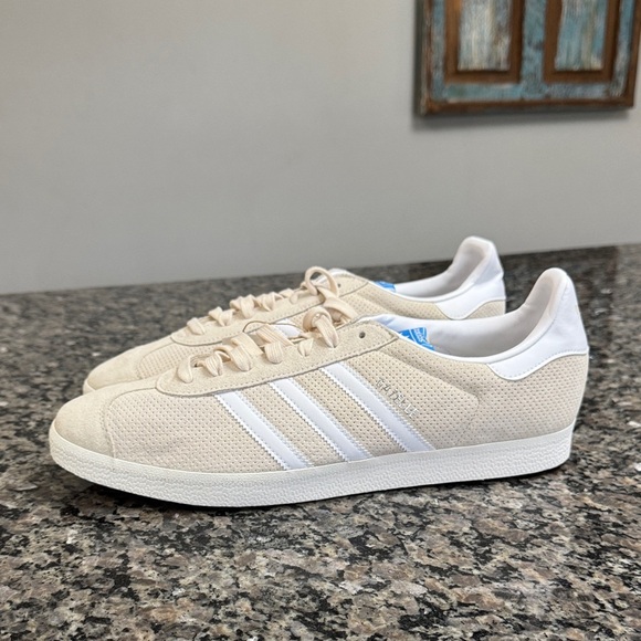 Adidas Gazelle leather Cream and White Sneakers NWT 13.5 - Picture 6 of 11